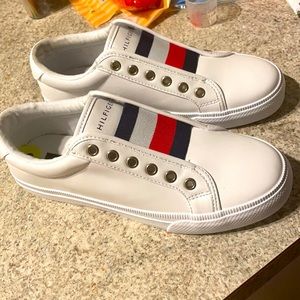 Tommy Hilfiger Woman’s Sz 5 shoe